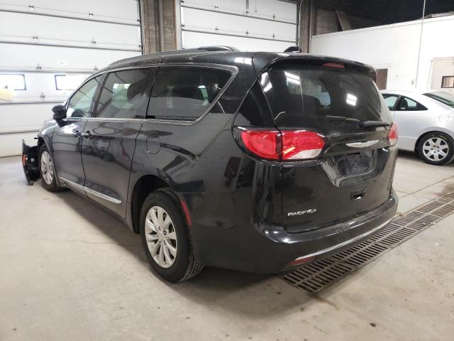Photo 3 from auction – 2017 CHRYSLER PACIFICA T with VIN 2C4RC1BG6HR503385