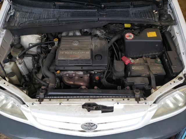 Photo 7 from auction – 2002 TOYOTA SIENNA LE with VIN 4T3ZF13C12U469713