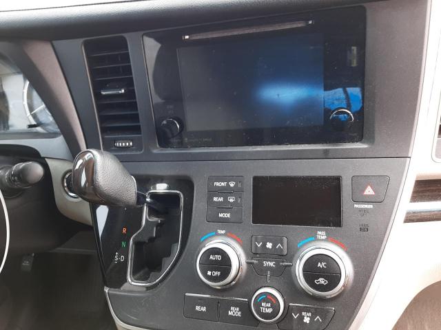 Photo 9 from auction – 2017 TOYOTA SIENNA XLE with VIN 5TDYZ3DC5HS789897