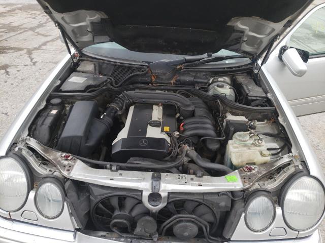 Photo 7 from auction – 1997 MERCEDES-BENZ E 320 with VIN WDBJF55F3VA390542