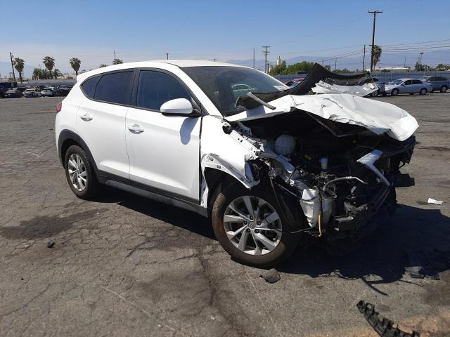 HYUNDAI TUCSON SE 2019 with VIN KM8J2CA40KU861168 - Photo from auction