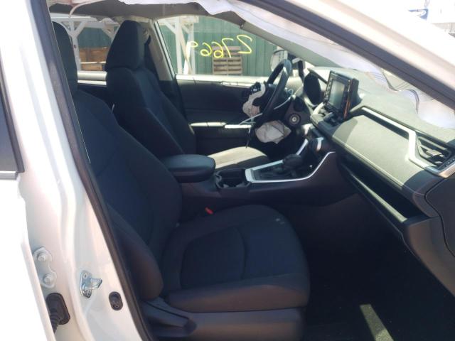 Photo 5 from auction – 2020 TOYOTA RAV4 LE with VIN JTMF1RFV1LD060297