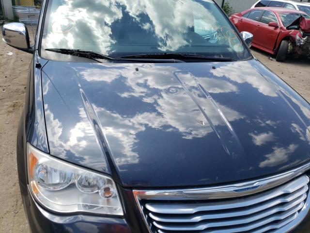 Photo 9 from auction – 2014 CHRYSLER TOWN & COU with VIN 2C4RC1CG8ER273097
