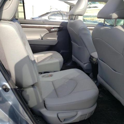 Photo 6 from auction – 2021 TOYOTA HIGHLANDER with VIN 5TDEBRCH6MS022318