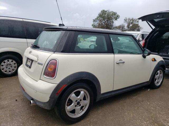 Photo 4 from auction – 2007 MINI COOPER with VIN WMWMF33567TT55818