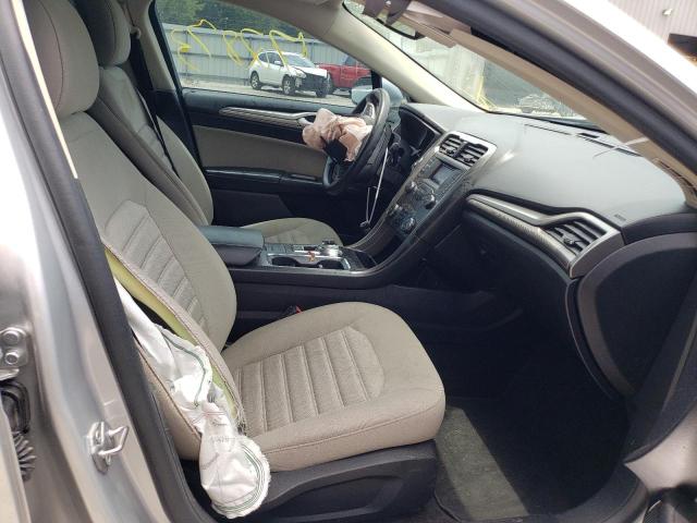 Photo 5 from auction – 2019 FORD FUSION S with VIN 3FA6P0G72KR132310