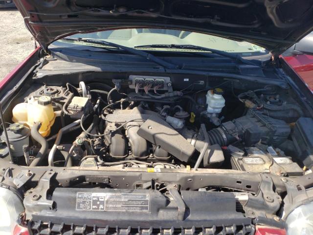 Photo 7 from auction – 2006 FORD ESCAPE LIM with VIN 1FMYU94196KD49679