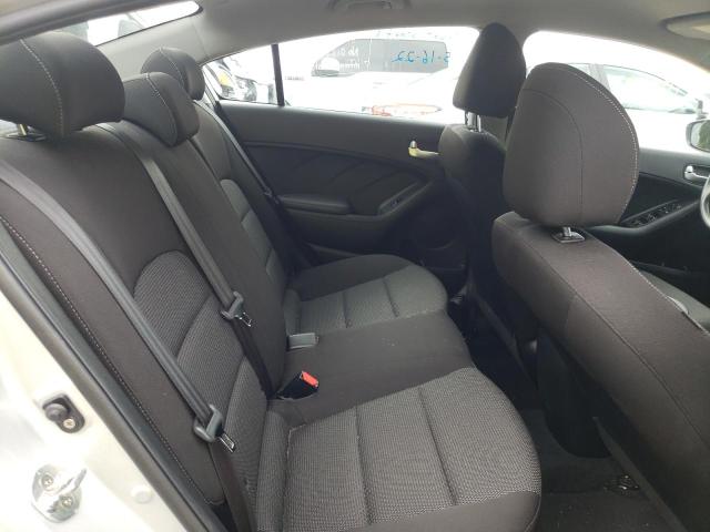 Photo 6 from auction – 2018 KIA FORTE LX with VIN 3KPFK4A74JE233881