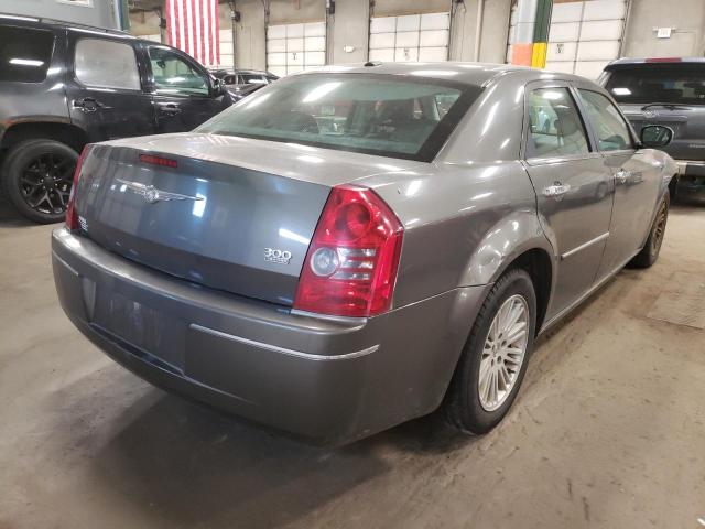 Photo 4 from auction – 2010 CHRYSLER 300 TOURIN with VIN 2C3CA5CV3AH221043