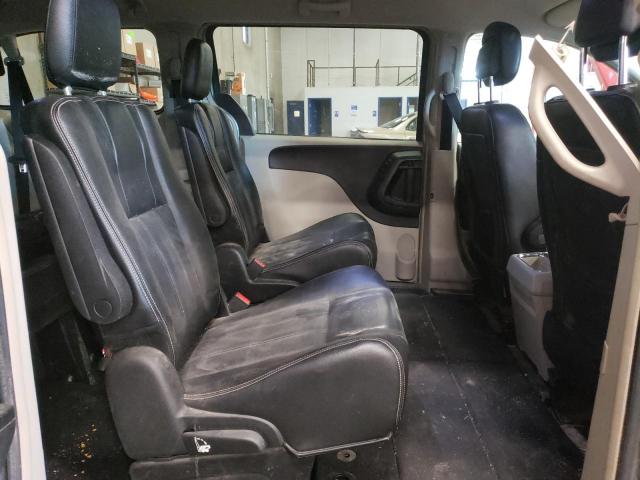 Photo 6 from auction – 2014 CHRYSLER TOWN & COU with VIN 2C4RC1BG6ER156197