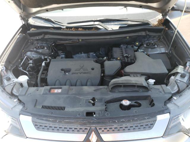 Photo 7 from auction – 2020 MITSUBISHI OUTLANDER with VIN JA4AD3A30LZ015885