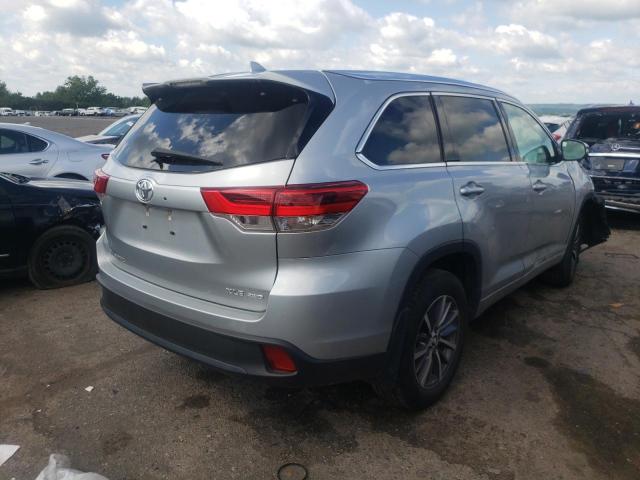 Zdjęcie 4 z aukcji – 2017 TOYOTA HIGHLANDER z VIN 5TDJZRFH7HS386369
