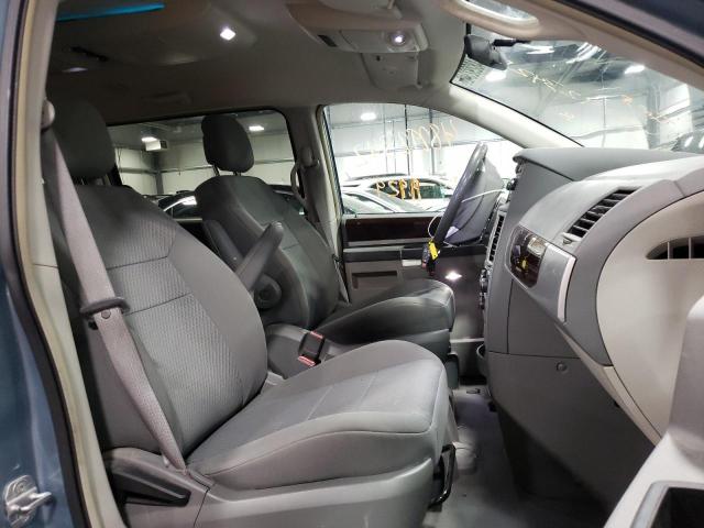Photo 5 from auction – 2010 CHRYSLER TOWN & COU with VIN 2A4RR5D15AR491406