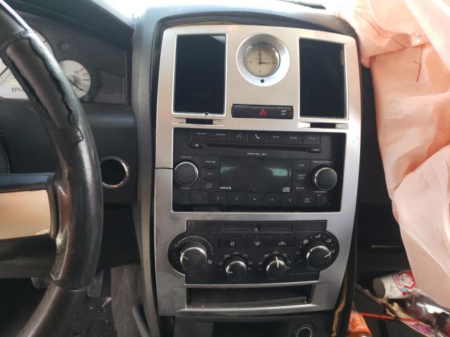 Photo 9 from auction – 2010 CHRYSLER 300 TOURIN with VIN 2C3CA5CV6AH102225