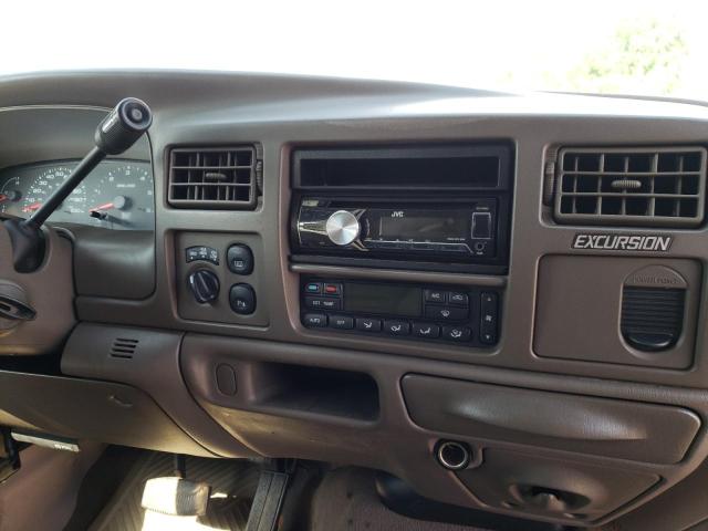 Photo 9 from auction – 2002 FORD EXCURSION with VIN 1FMNU43S42EA39223