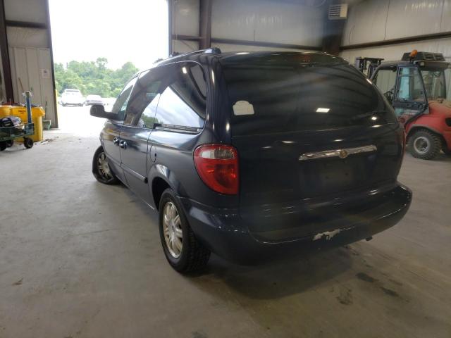 Photo 3 from auction – 2005 CHRYSLER TOWN & COU with VIN 1C4GP45R05B438697