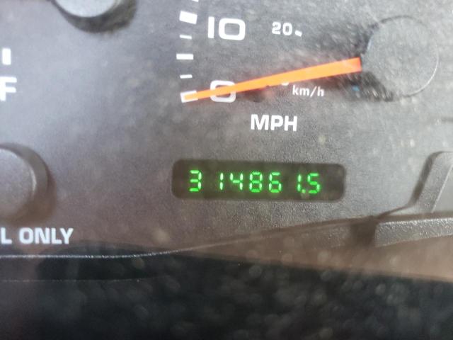 Photo 8 from auction – 2002 FORD EXCURSION with VIN 1FMSU43F02ED37404