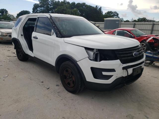 FORD EXPLORER P 2019 with VIN 1FM5K8AR1KGA16922 - Photo from auction