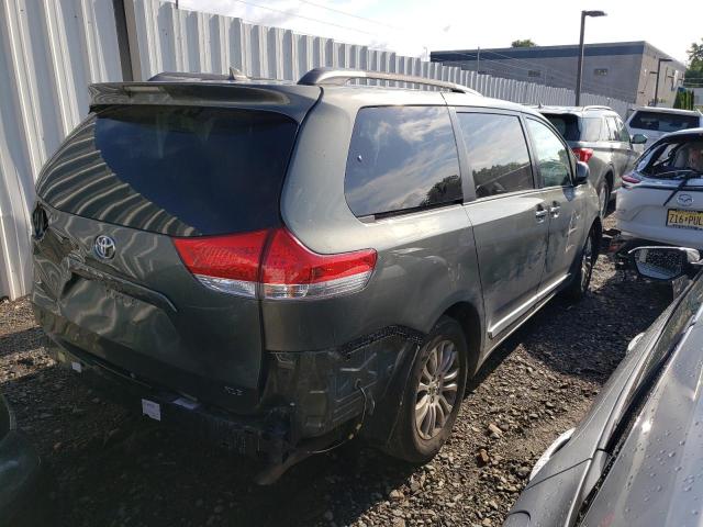Photo 4 from auction – 2011 TOYOTA SIENNA XLE with VIN 5TDYK3DC3BS088562