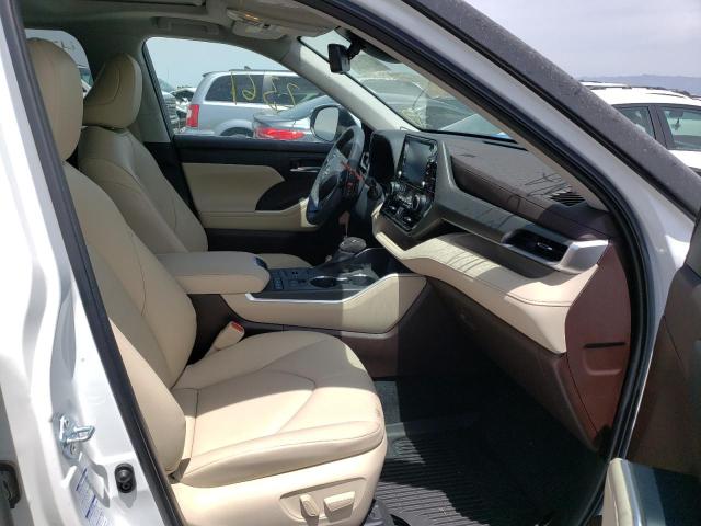 Photo 5 from auction – 2022 TOYOTA HIGHLANDER with VIN 5TDHZRBH6NS569004