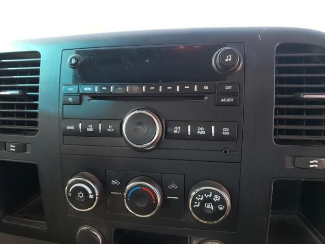 Photo 9 from auction – 2008 CHEVROLET SILVERADO with VIN 1GCHK29KX8E199800