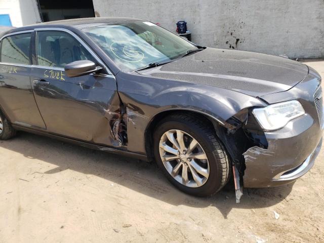 Photo 9 from auction – 2015 CHRYSLER 300 LIMITE with VIN 2C3CCARG1FH781856