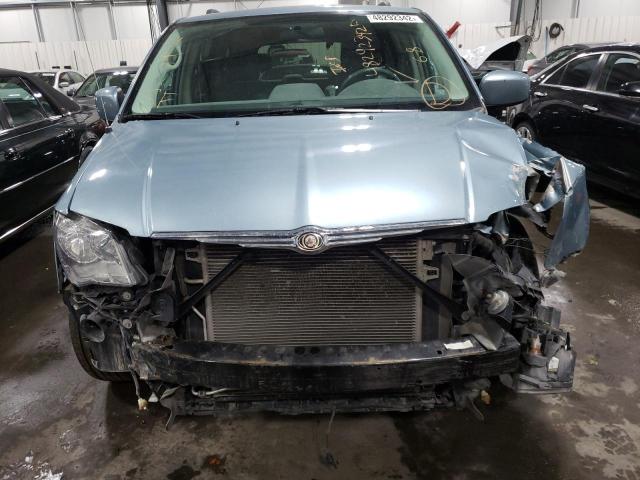 Photo 9 from auction – 2010 CHRYSLER TOWN & COU with VIN 2A4RR5D15AR491406