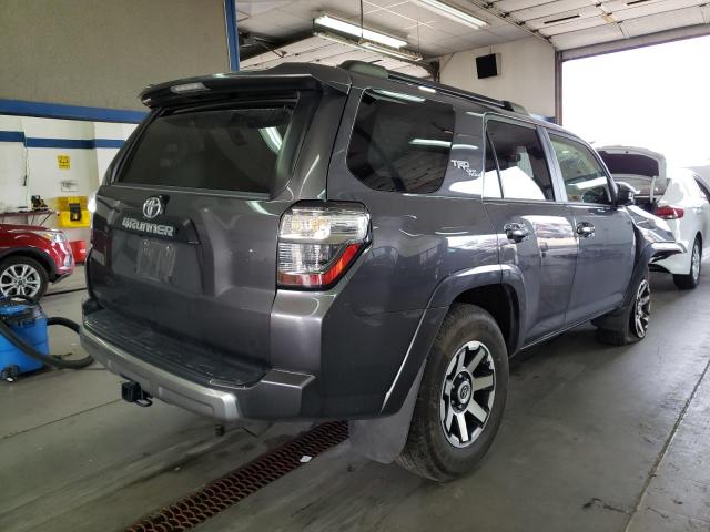 Photo 4 from auction – 2019 TOYOTA 4RUNNER with VIN JTEBU5JR3K5694403