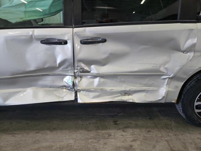Photo 9 from auction – 2008 CHRYSLER TOWN & COU with VIN 2A8HR44H28R781355