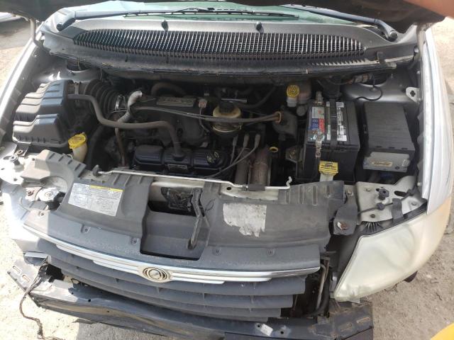 Photo 7 from auction – 2006 CHRYSLER TOWN & COU with VIN 2A4GP54L06R826044