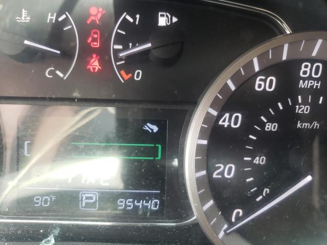 Photo 8 from auction – 2014 NISSAN SENTRA S with VIN 3N1AB7AP1EL667255