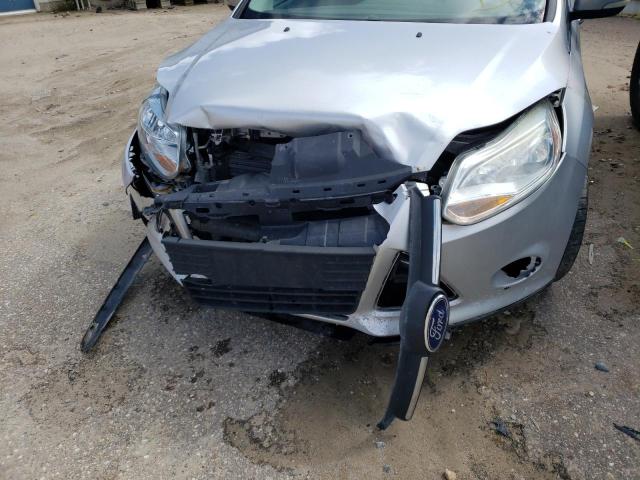 Photo 9 from auction – 2013 FORD FOCUS SE with VIN 1FADP3F23DL233274