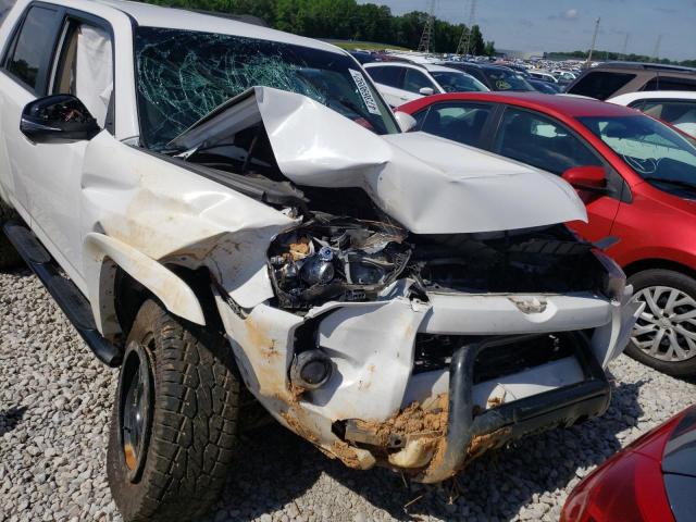 Photo 9 from auction – 2018 TOYOTA 4RUNNER SR with VIN JTEBU5JR4J5561485