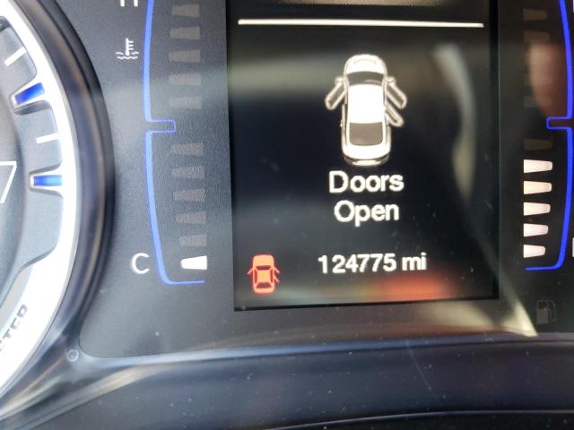 Photo 8 from auction – 2015 CHRYSLER 200 LIMITE with VIN 1C3CCCAB8FN737694