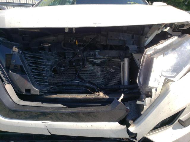 Photo 9 from auction – 2017 NISSAN ROGUE S with VIN KNMAT2MV3HP566900