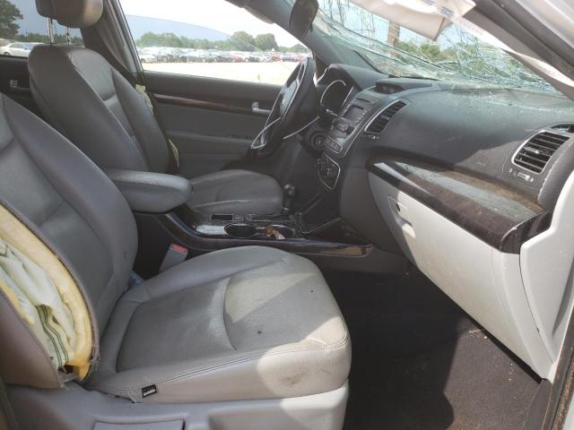 Photo 5 from auction – 2014 KIA SORENTO LX with VIN 5XYKT3A66EG507362
