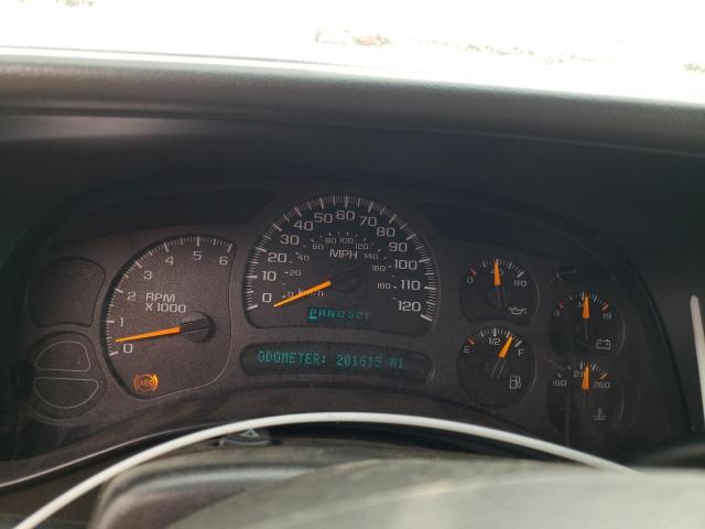 Photo 8 from auction – 2003 CHEVROLET SUBURBAN K with VIN 3GNFK16Z13G265288