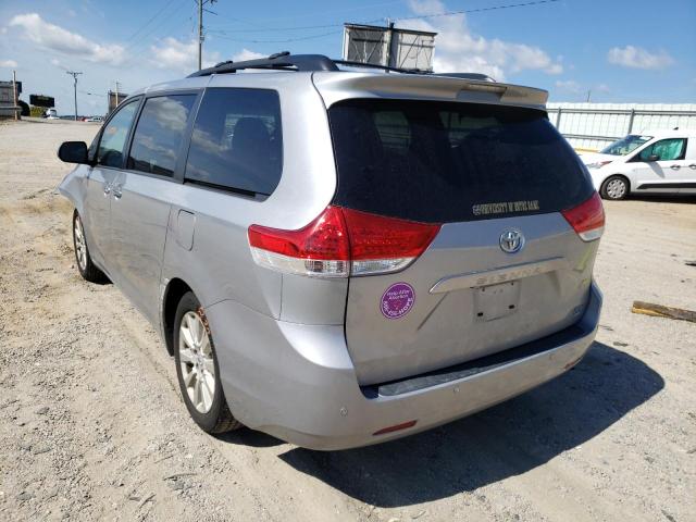 Photo 3 from auction – 2013 TOYOTA SIENNA XLE with VIN 5TDDK3DC7DS051175