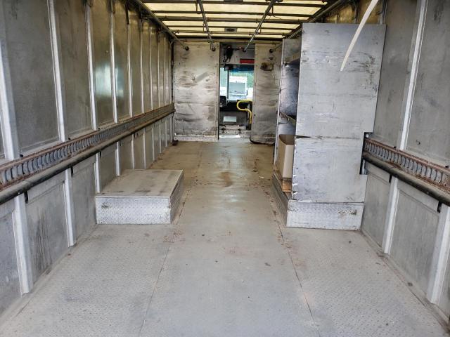 Photo 6 from auction – 2007 FREIGHTLINER CHASSIS M with VIN 4UZAARBW17CY18820