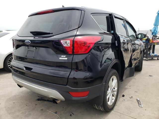 Photo 4 from auction – 2019 FORD ESCAPE SE with VIN 1FMCU0GD0KUB47632