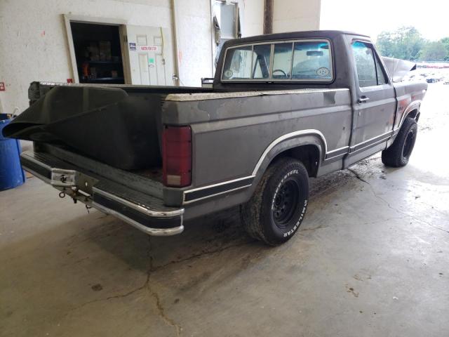 Photo 4 from auction – 1983 FORD F100 with VIN 1FTCF10F4DLA45534