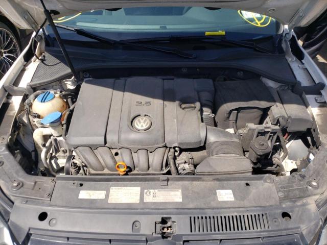 Photo 7 from auction – 2013 VOLKSWAGEN PASSAT S with VIN 1VWAP7A31DC104998
