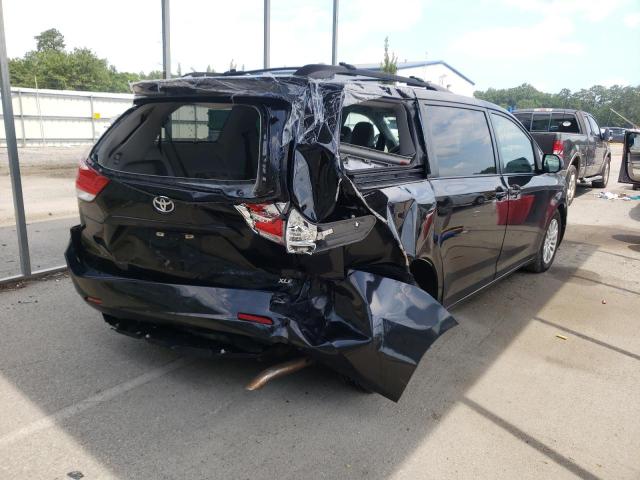 Photo 4 from auction – 2012 TOYOTA SIENNA XLE with VIN 5TDYK3DC2CS220745