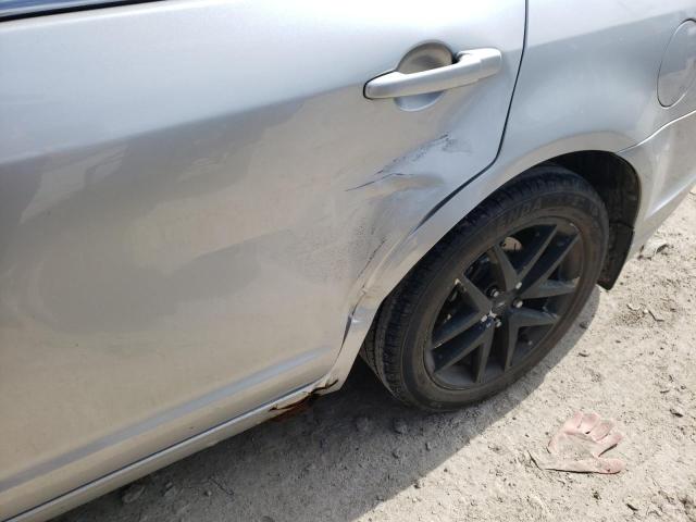 Photo 9 from auction – 2011 FORD FUSION with VIN 3FAHP0JA1BR132229