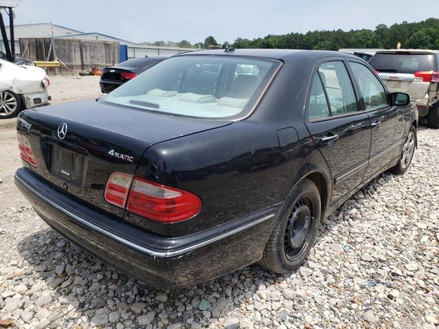 Photo 4 from auction – 2002 MERCEDES-BENZ E 320 4MAT with VIN WDBJF82J92X072119