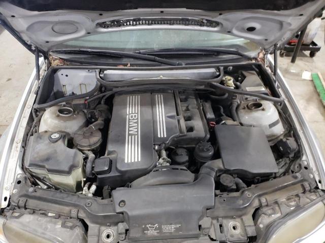 Photo 7 from auction – 2003 BMW 325 I with VIN WBAAZ33473KP80448