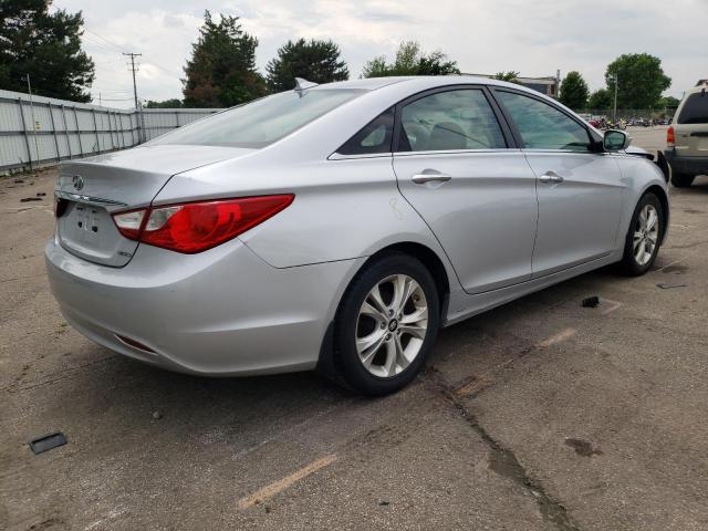 Photo 4 from auction – 2013 HYUNDAI SONATA SE with VIN 5NPEC4AC7DH515809