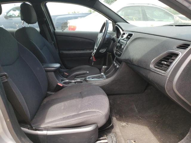 Photo 5 from auction – 2014 CHRYSLER 200 TOURIN with VIN 1C3CCBBGXEN105847