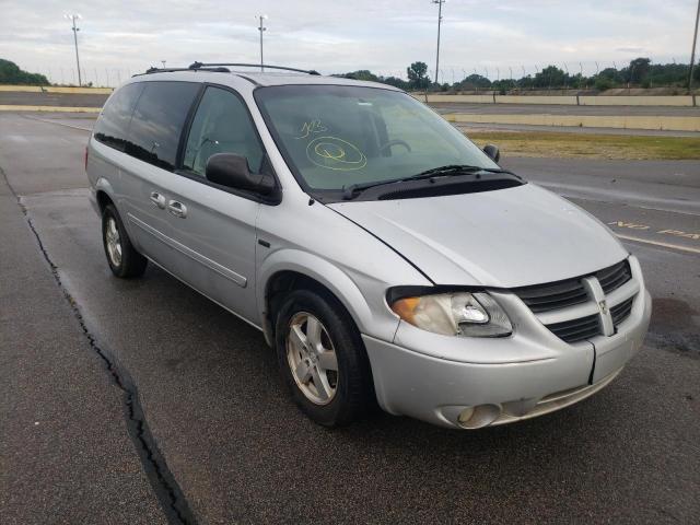 DODGE GRAND CARA 2005 with VIN 2D4GP44L25R279246 - Photo from auction