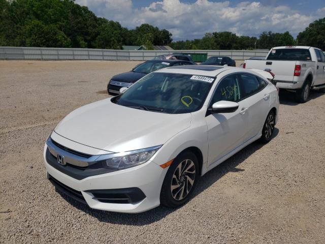 Фото 2 с аукциона – 2017 HONDA CIVIC EX с VIN 19XFC2F71HE050877